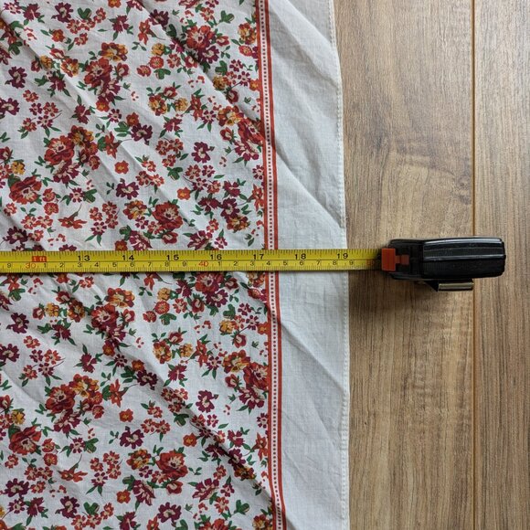 Sezane Gaston Cotton Scarf - Floral Print - Elegant and Classy - Picture 7 of 8